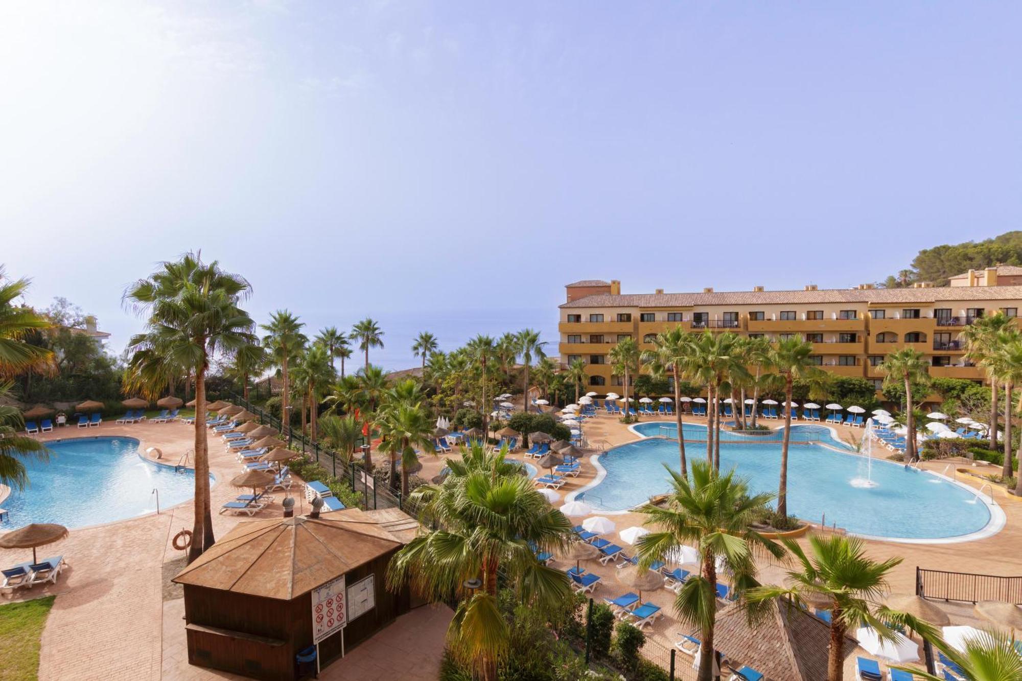 Alcazar Hotel